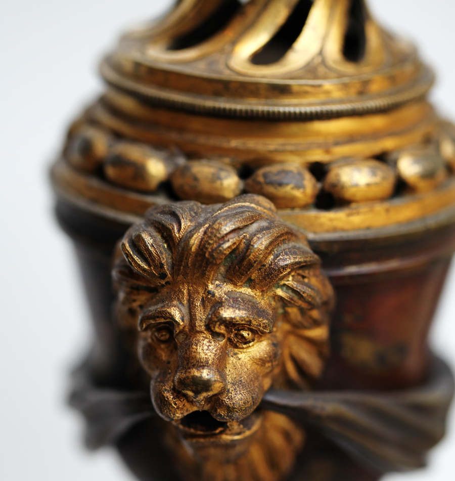 Pair of candlesticks cassolettes 18th