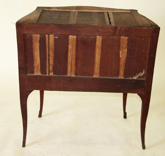 Wooden chest of drawers FLECHY 18th