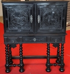 Cabinet in ebony 17th