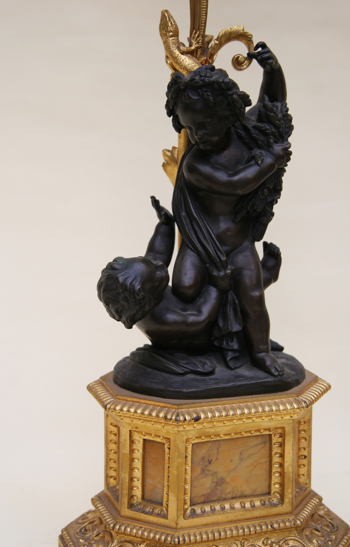 Paire de candélabres "PUTTI" circa 1850