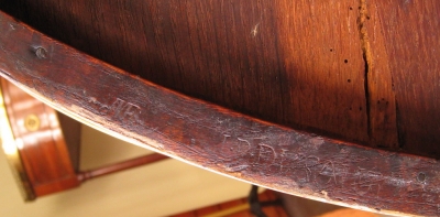 PAIRE DE CONSOLES LOUIS XVI est DUSAUTOY